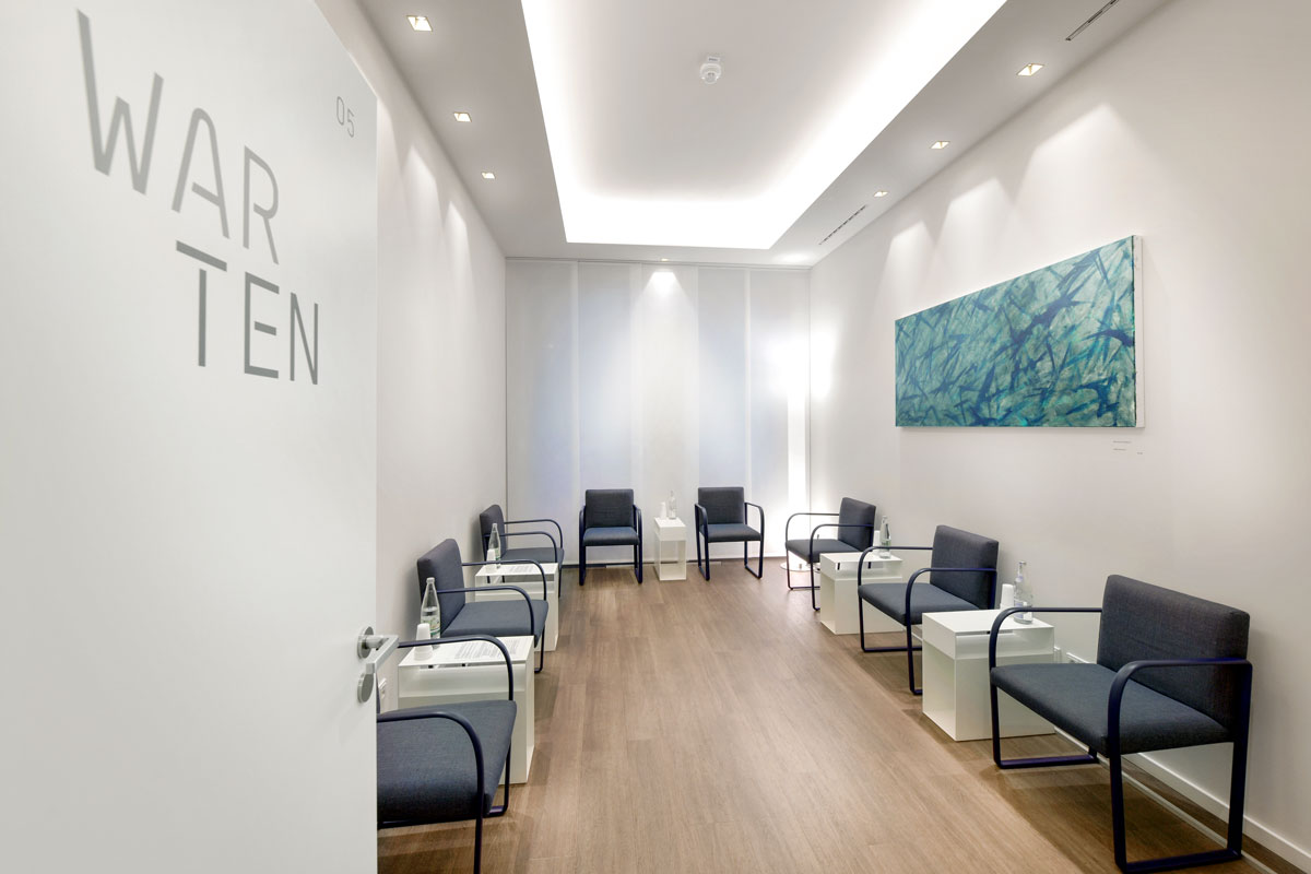 Direkt herunterladen – <b>Unsere aktuellen Broschüren und Flyer</b>